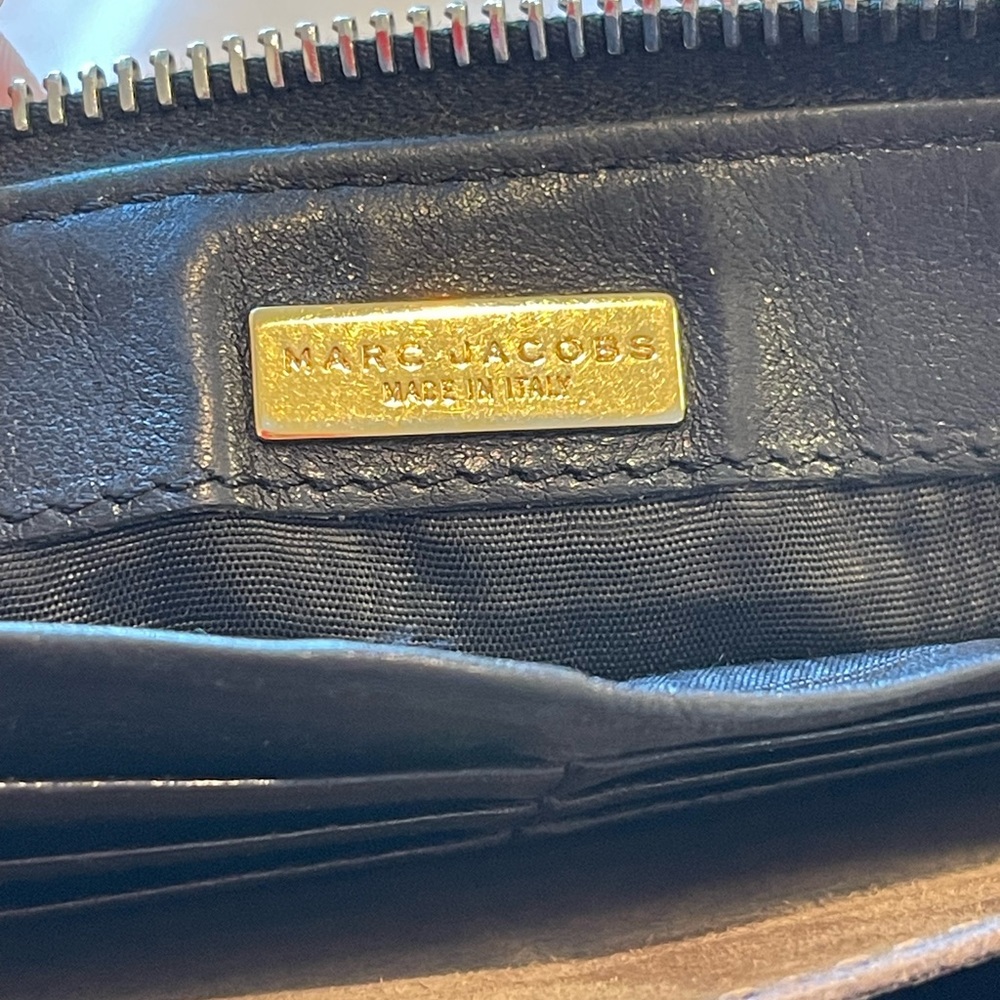 Marc Jacobs Black Leather Wallet Gold Hardware Multi Pocket Zip - Picture 6 of 15
